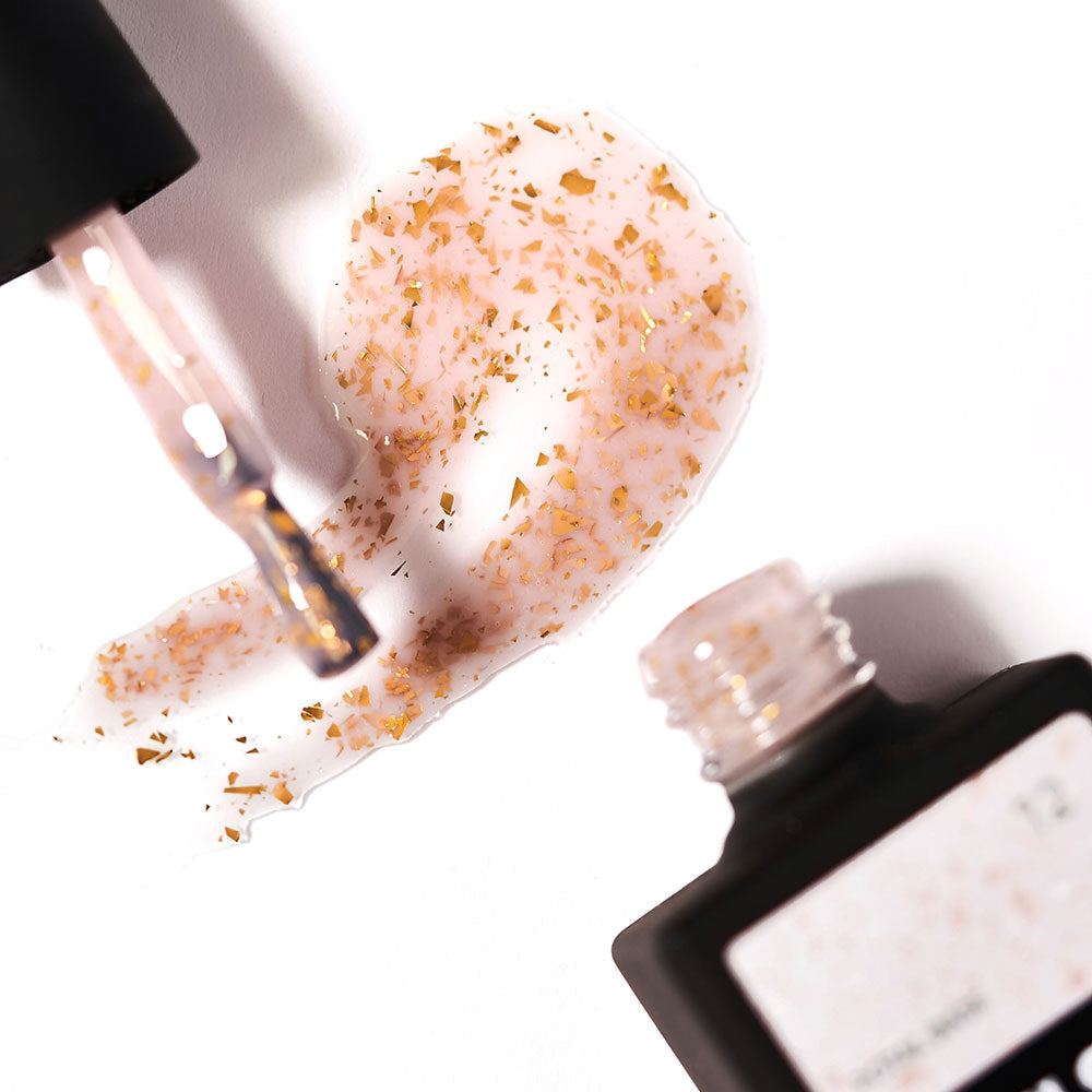 NAILSOFTHEDAY Potal base 12 - base beige con decoracion dorada, 10 ml