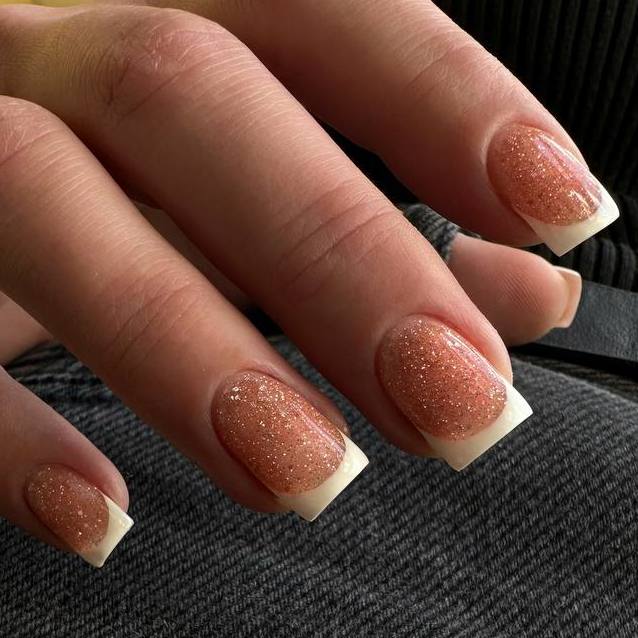 NAILSOFTHENIGHT Reflective base 08  - base reflectante de camuflaje con brillo (melocotón), 10 ml