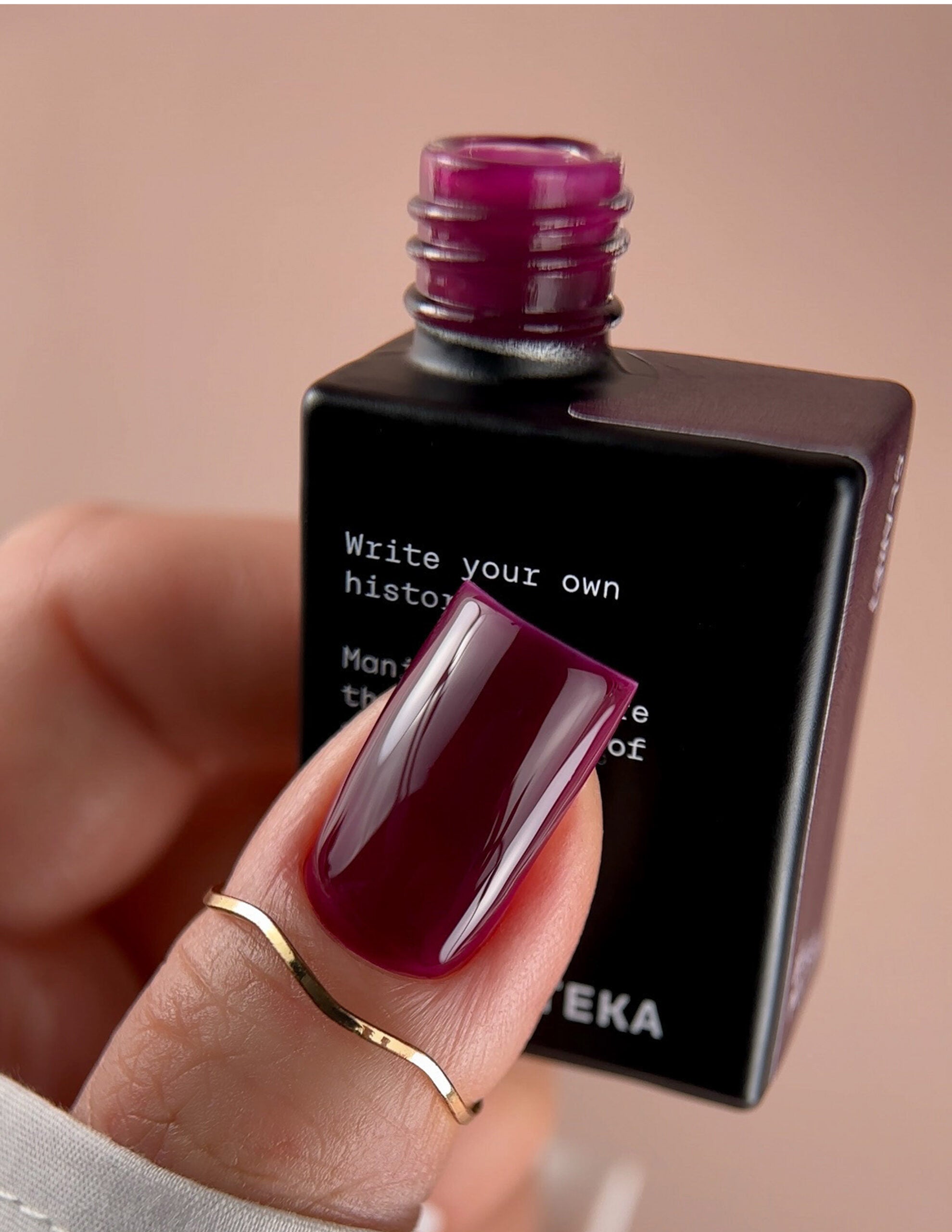 BIBLIOTEKA Esmalte № 22 Claret, 10 ml