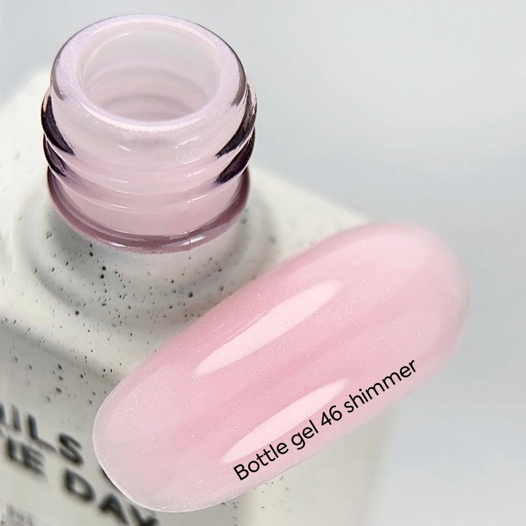 NAILSOFTHEDAY Bottle Gel 46 Shimmer — gel ultrarresistente rosa lechoso con shimmer plateado para reforzar las uñas, 10 ml