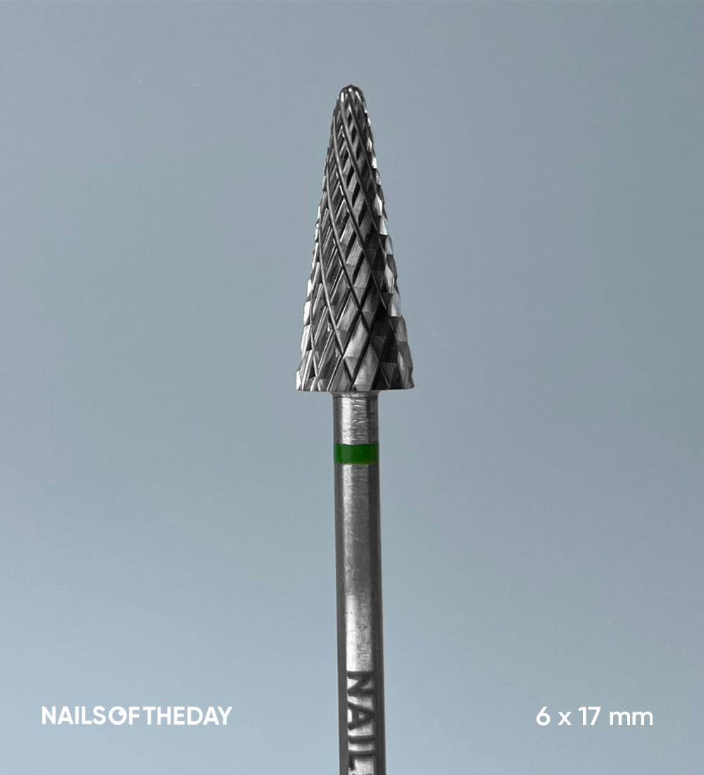 Fresa de cono Nailsoftheday: Fresa  de cono verde de carburo de marca, 6*17 mm.