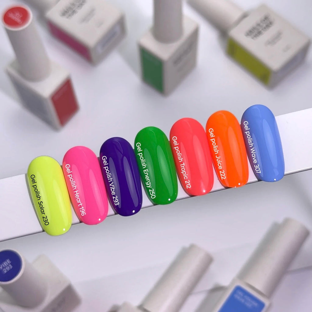 NAILSOFTHEDAY Gel Polish Energy 250 — esmalte semipermanente verde intenso con cobertura en una sola capa, 10 ml