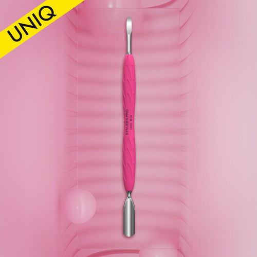 Empujador De Cutículas Con Mango De Silicona Gummy UNIQ 10 TYPE 6 (Empujador Redondeado Ancho Y Limpiador En Forma De Garra)