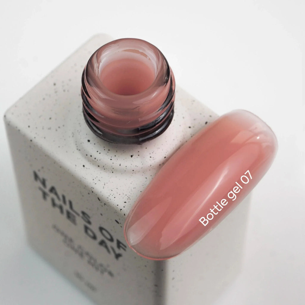 NAILSOFTHEDAY Bottle gel 07 - gel ultrafuerte, el mismo frasco legendario, 10 ml