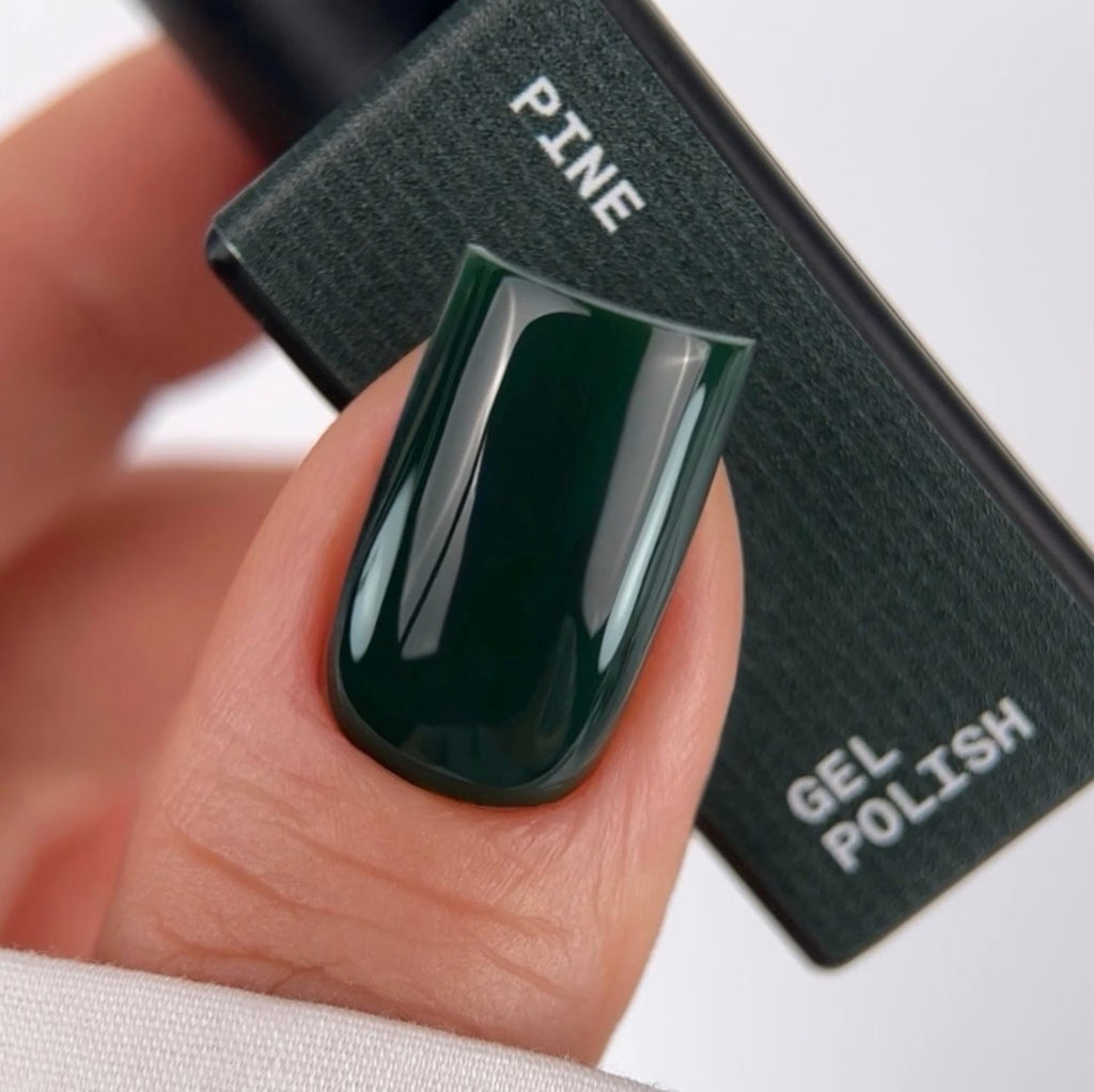 BIBLIOTEKA GEL POLISH Nº 81 PINE – VERDE PINO OSCURO, 10 ML