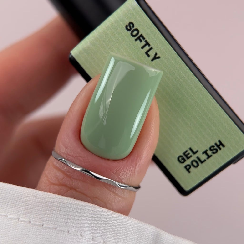 BIBLIOTEKA Esmalte Semipermanente Nº60 Softly – gris verdoso, 10 ml