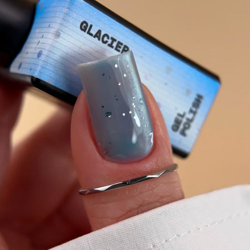 BIBLIOTEKA Esmalte semipermanente efecto ojo de gato Nº 24 Glacier – azul frío, 10 ml