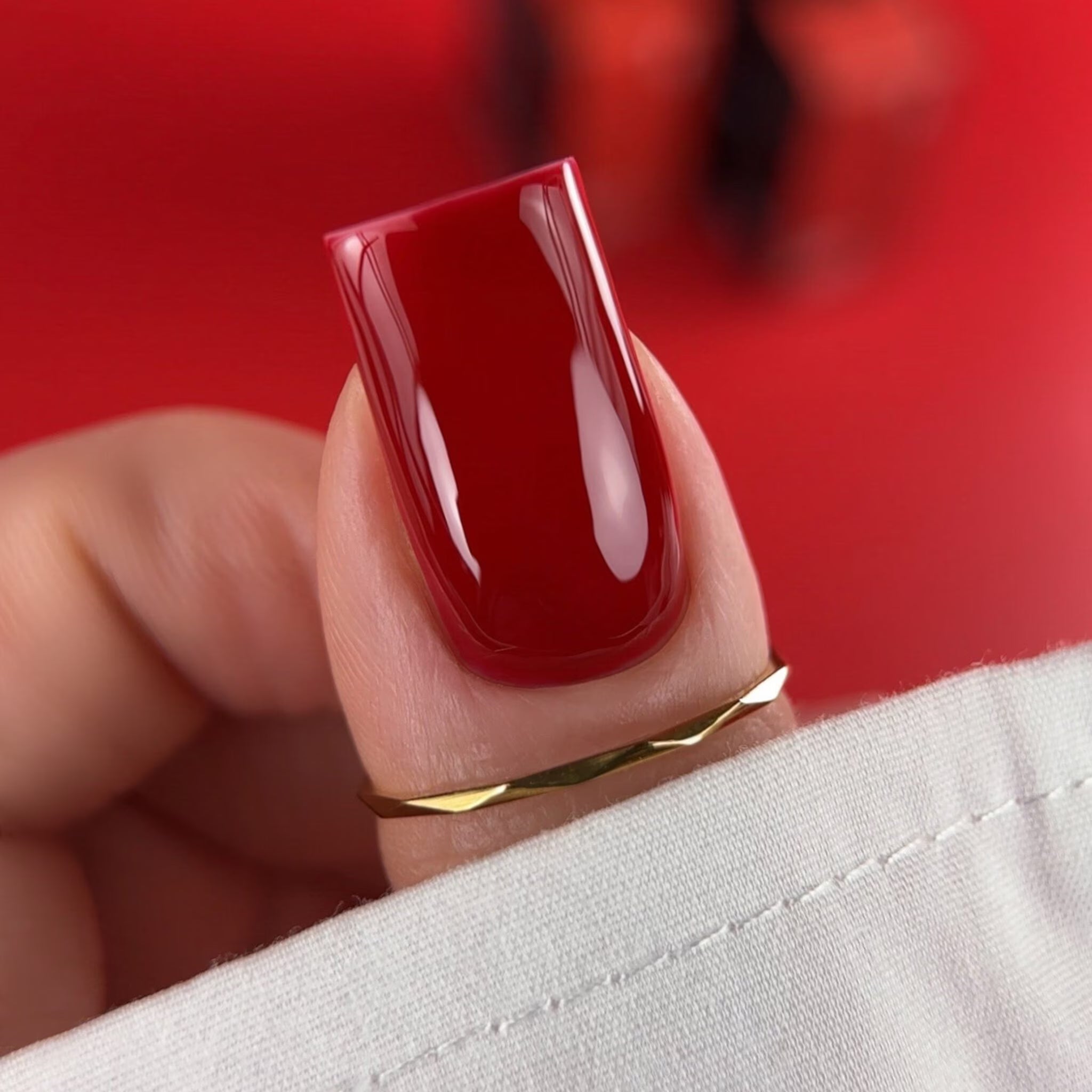 BIBLIOTEKA Esmalte Nº 43 Scarlet – Rojo cálido intenso, 10 ml