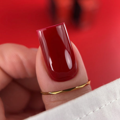 BIBLIOTEKA esmalte Nº 44 Crimson – Rojo pigmentado intenso, 10 ml