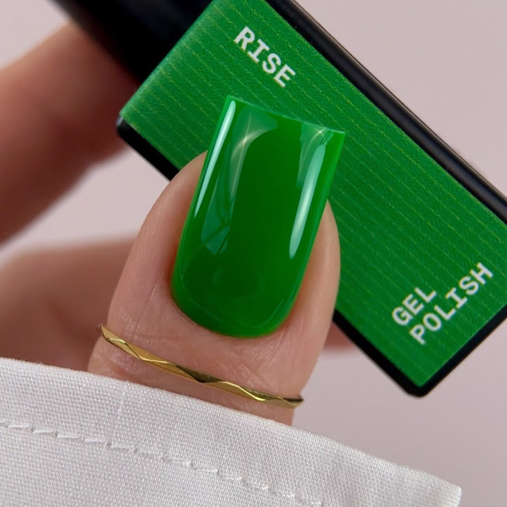 BIBLIOTEKA Esmalte semipermanente Nº 63 Rise — verde intenso, 10 ml.
