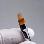 NAILSOFTHEDAY Brush Gradient — pincel profesional metálico con tapa, diseñado para realizar degradados perfectos, 12 mm.