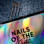 Juego de pinceles Nail Art Brush Nailsofthenight: liner de 10 mm, cuadrado y ovalado con un cómodo mango transparente con efecto iridiscente