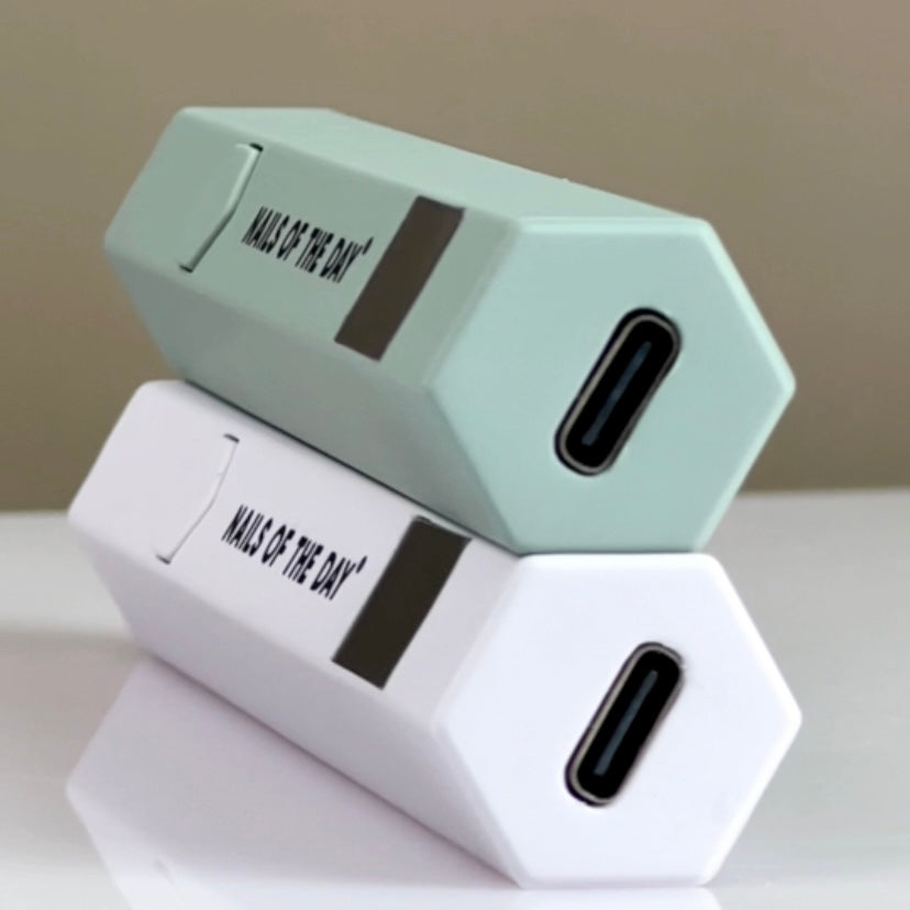 NAILSOFTHEDAY Nail lamp  — Verde, linterna para formas superiores e inferiores