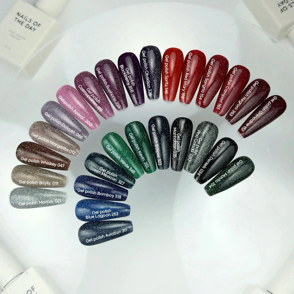 NAILSOFTHEDAY Gel Polish Grenadine — esmalte semipermanente burdeos (granada) reflectante, 10 ml