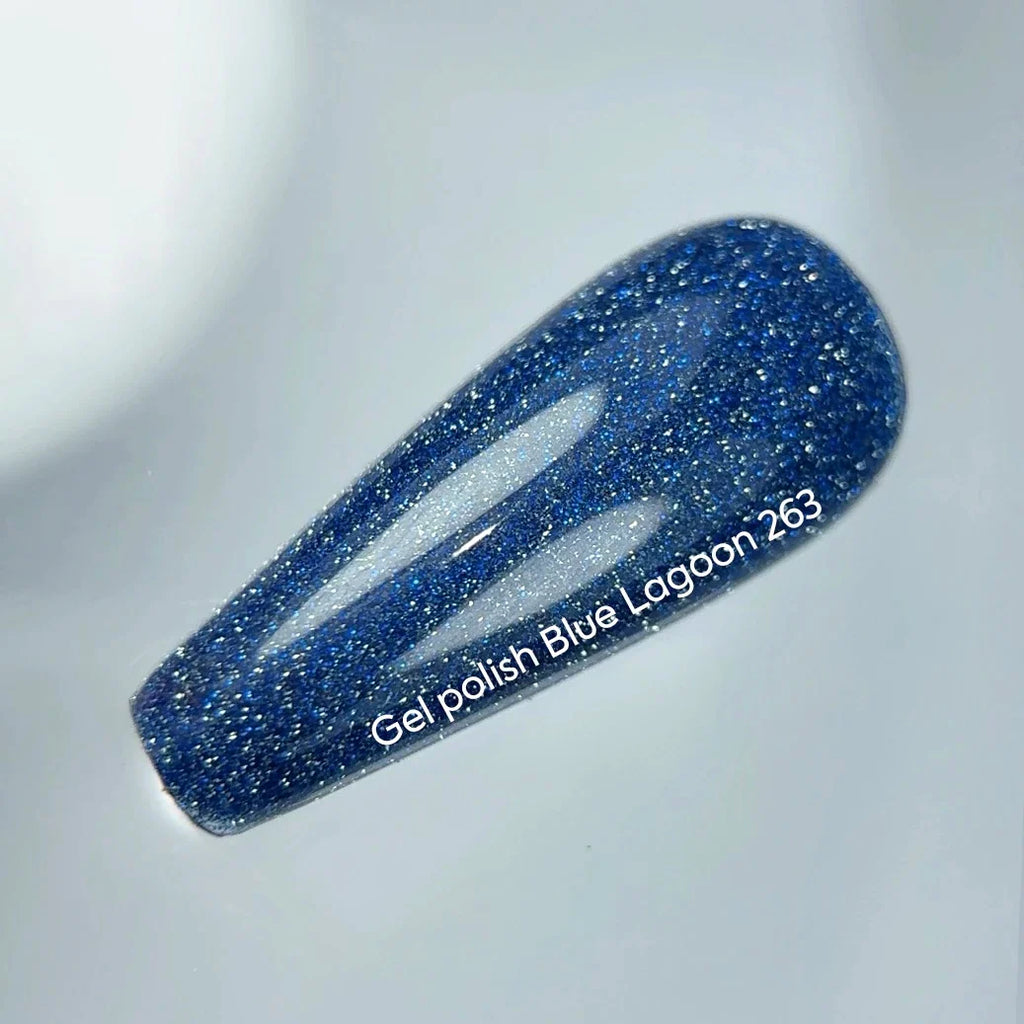 NAILSOFTHENIGHT Blue Lagoon gel polish - esmalte semipermanente reflectante azul para uñas, 10 ml