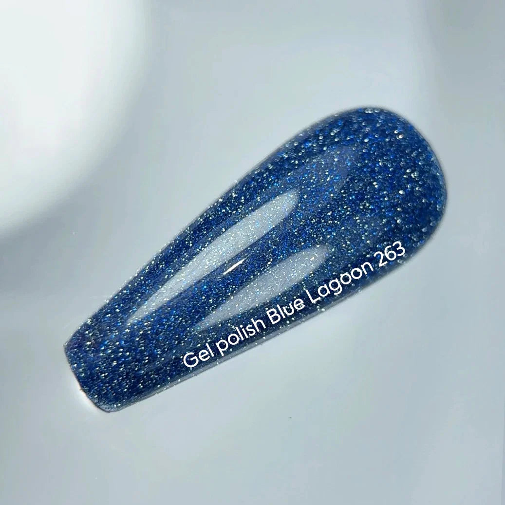 NAILSOFTHENIGHT Blue Lagoon gel polish - esmalte semipermanente reflectante azul para uñas, 10 ml