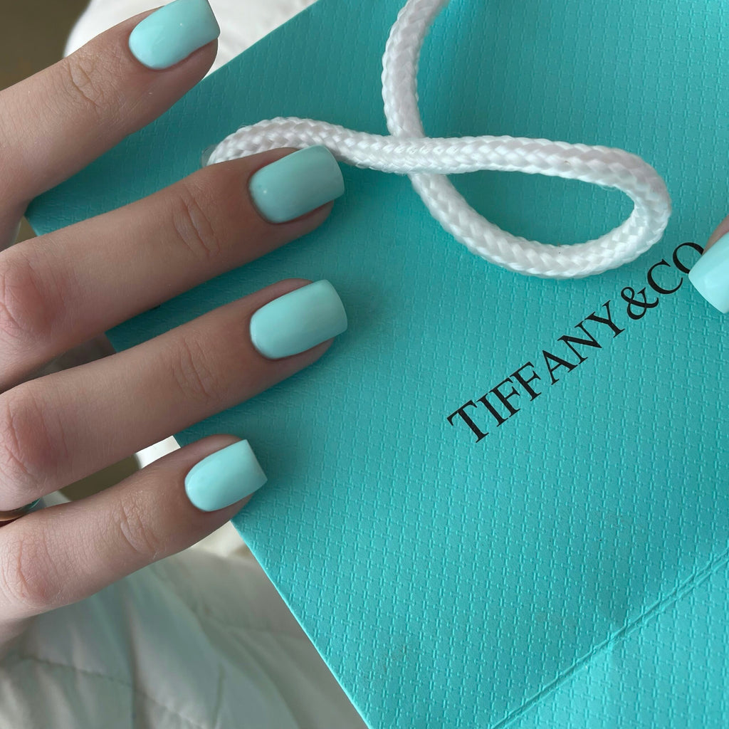 NAILSOFTHEDAY Let's Special Tiffany: esmalte semipermanente  de uñas  color turquesa suave que cubre en una capa, 10 ml