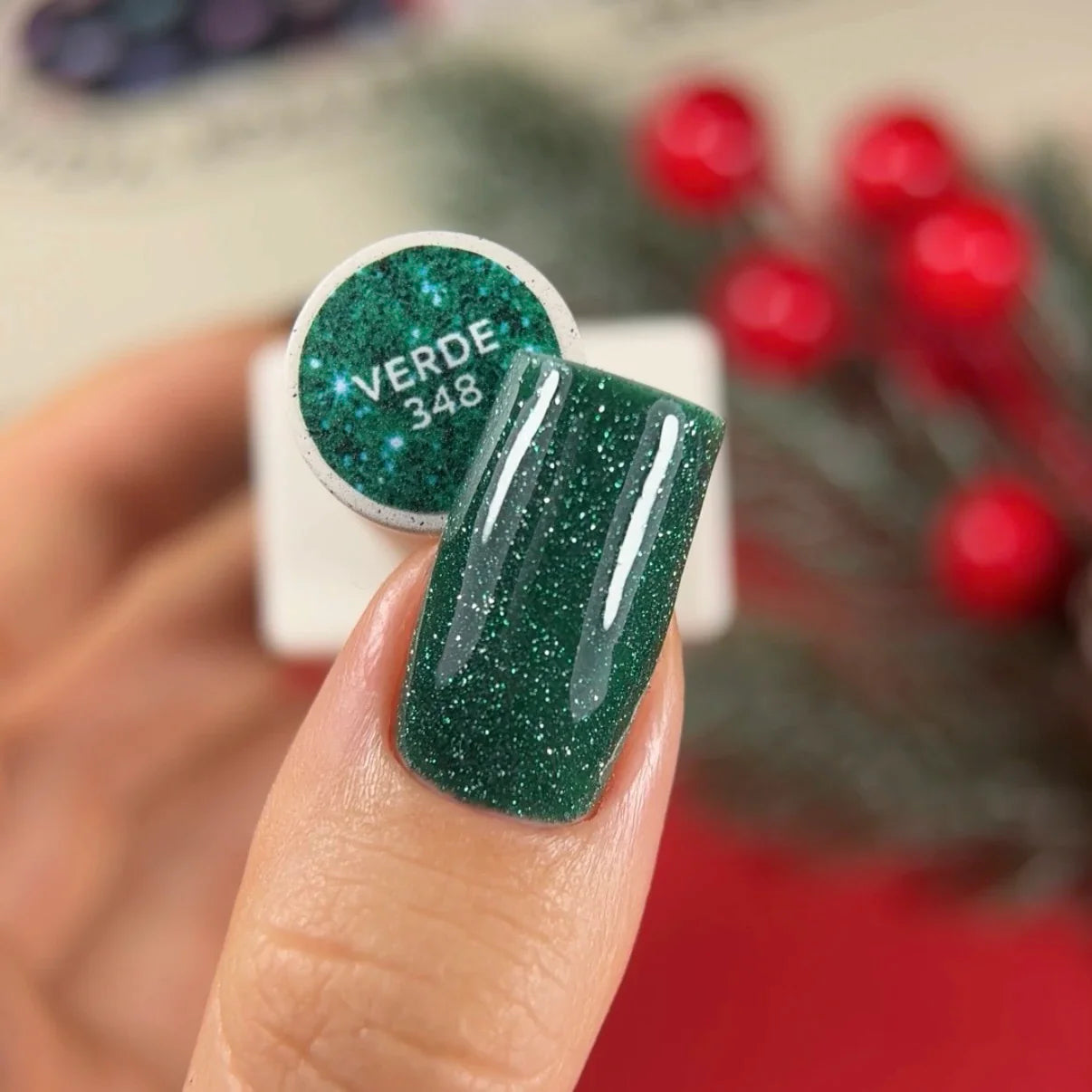 NAILSOFTHEDAY Gel Polish Verde — esmalte semipermanente verde reflectante, 10 ml