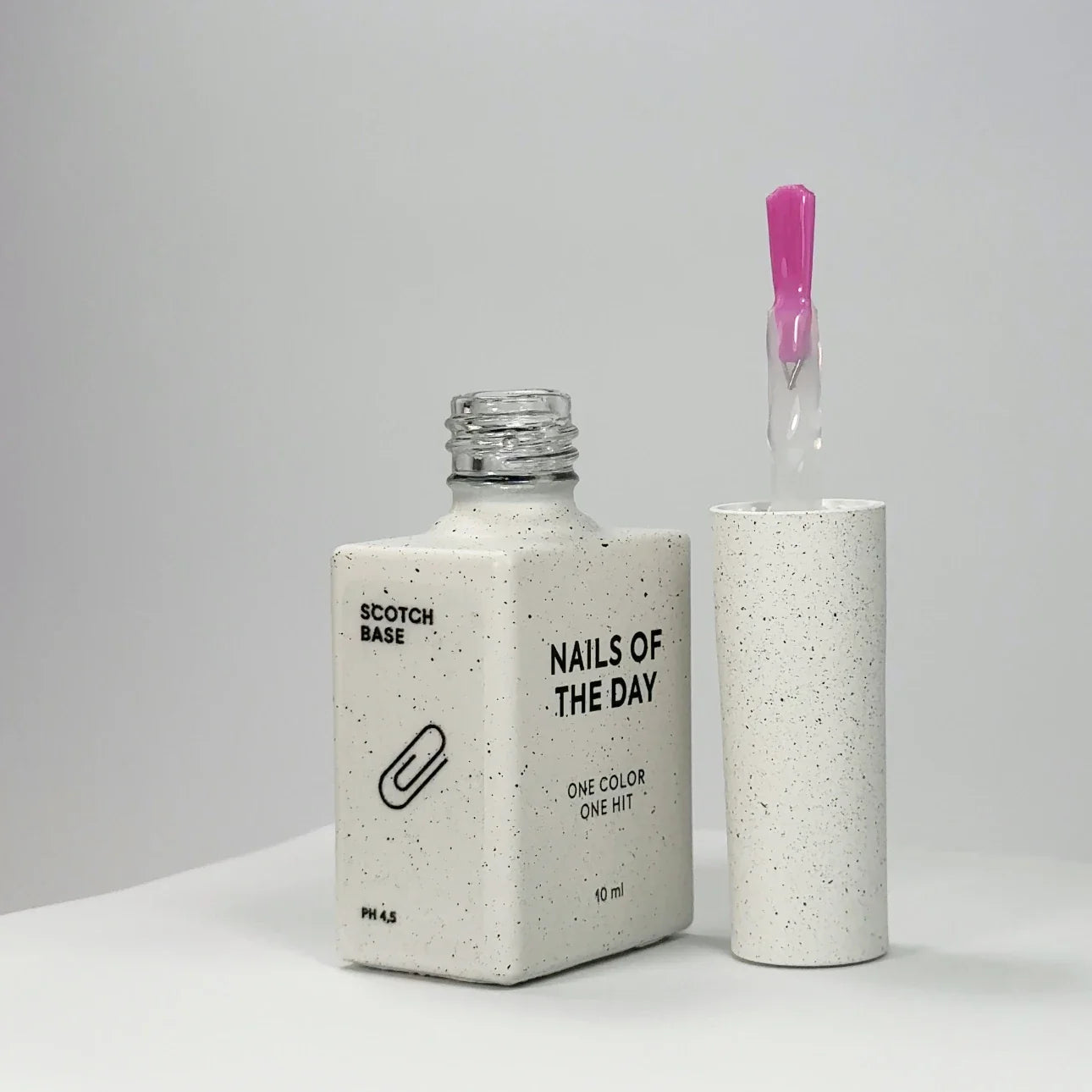 NAILSOFTHEDAY Scotch Base — base adhesiva líquida para uñas, 10 ml