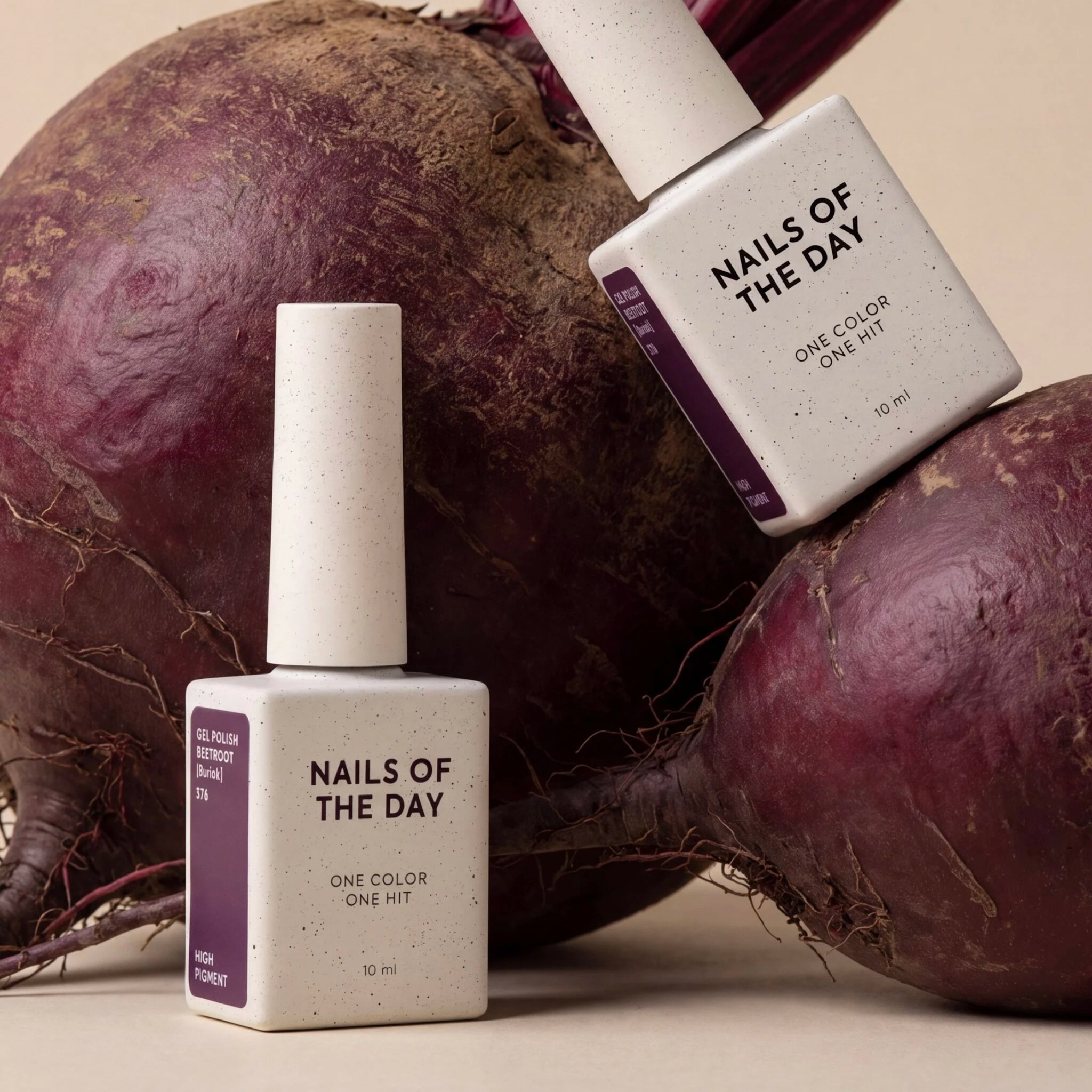 NAILSOFTHEDAY Gel Polish Beetroot [Buriak] 376 – esmalte color púrpura remolacha con cobertura en una sola capa, 10 ml
