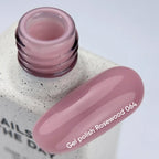 NAILSOFTHEDAY Gel Polish Rosewood 064 — esmalte semipermanente rosa empolvado con cobertura en una sola capa, 10 ml