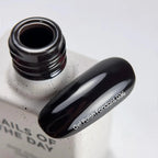 NAILSOFTHEDAY Gel Polish Fondant — esmalte semipermanente marrón oscuro, cobertura en una sola capa, 10 ml