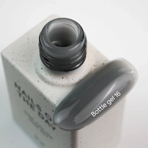 NAILSOFTHEDAY Bottle gel 16 — gel ultrafuerte para uñas, 10 ml
