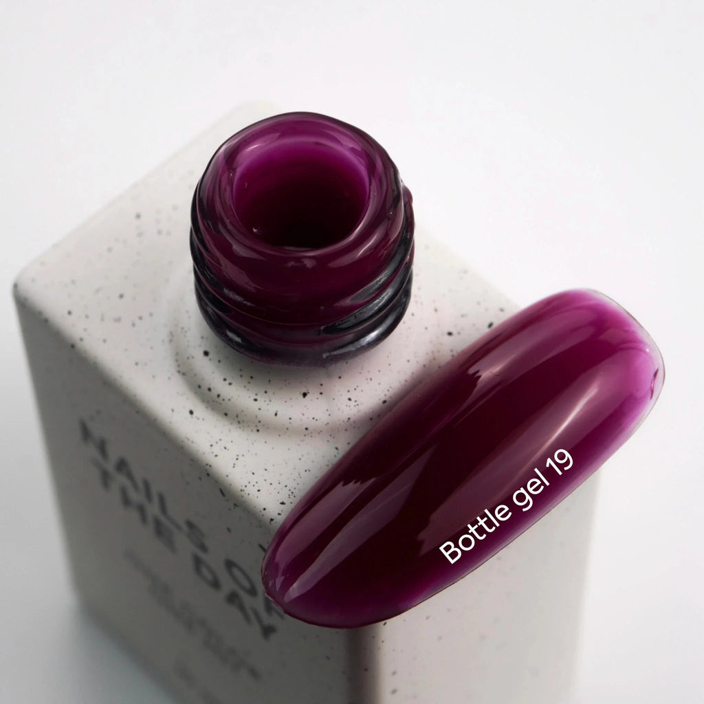 NAILSOFTHEDAY Bottle Gel 19 – gel ultrafuerte burdeos, 10 ml