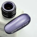 NAILSOFTHEDAY Korean Cat Eye 21 — esmalte en gel efecto ojo de gato en tono ciruela. 6 ml.