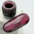 NAILSOFTHEDAY Gel Polish Cat Eye 11 — esmalte efecto ojo de gato en tono frambuesa oscuro, cobertura completa en una sola capa. 6 ml.