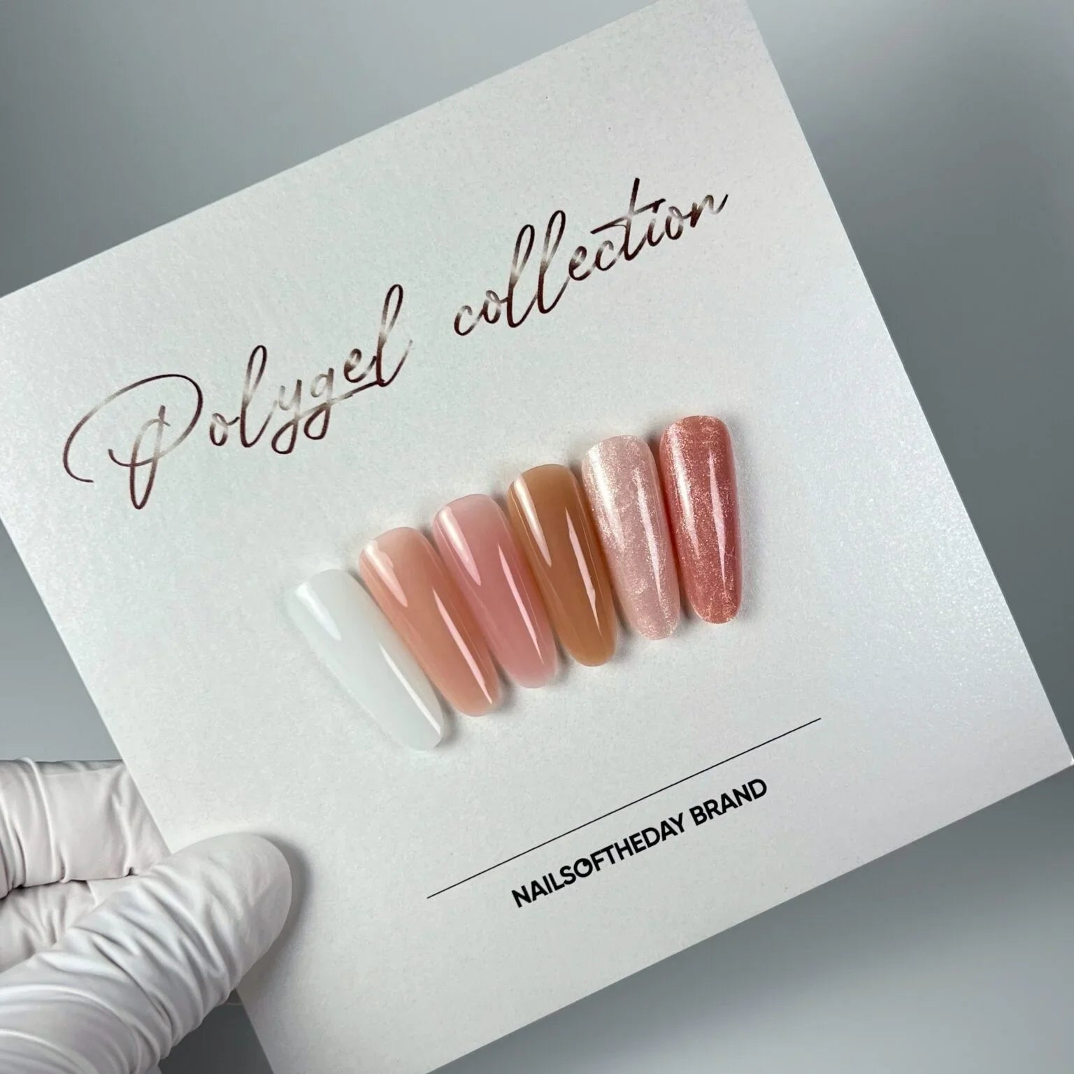 NAILSOFTHEDAY Polygel Shimmer 07 — polígel en tono champán con shimmer fino y intenso, 30 g