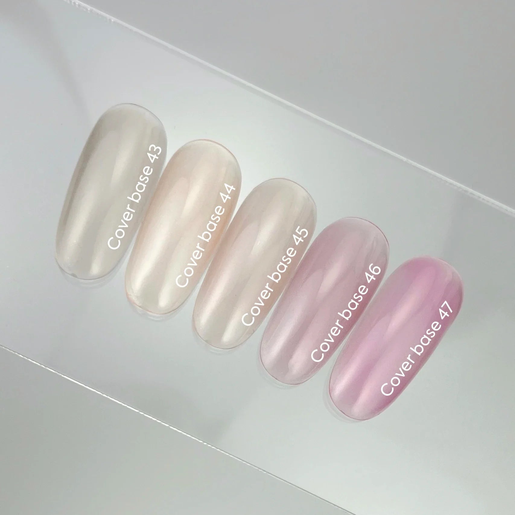 NAILSOFTHEDAY Cover Base 47 Light Pigment – base para uñas rosa intenso semitransparente con pigmentación ligera, 10 ml