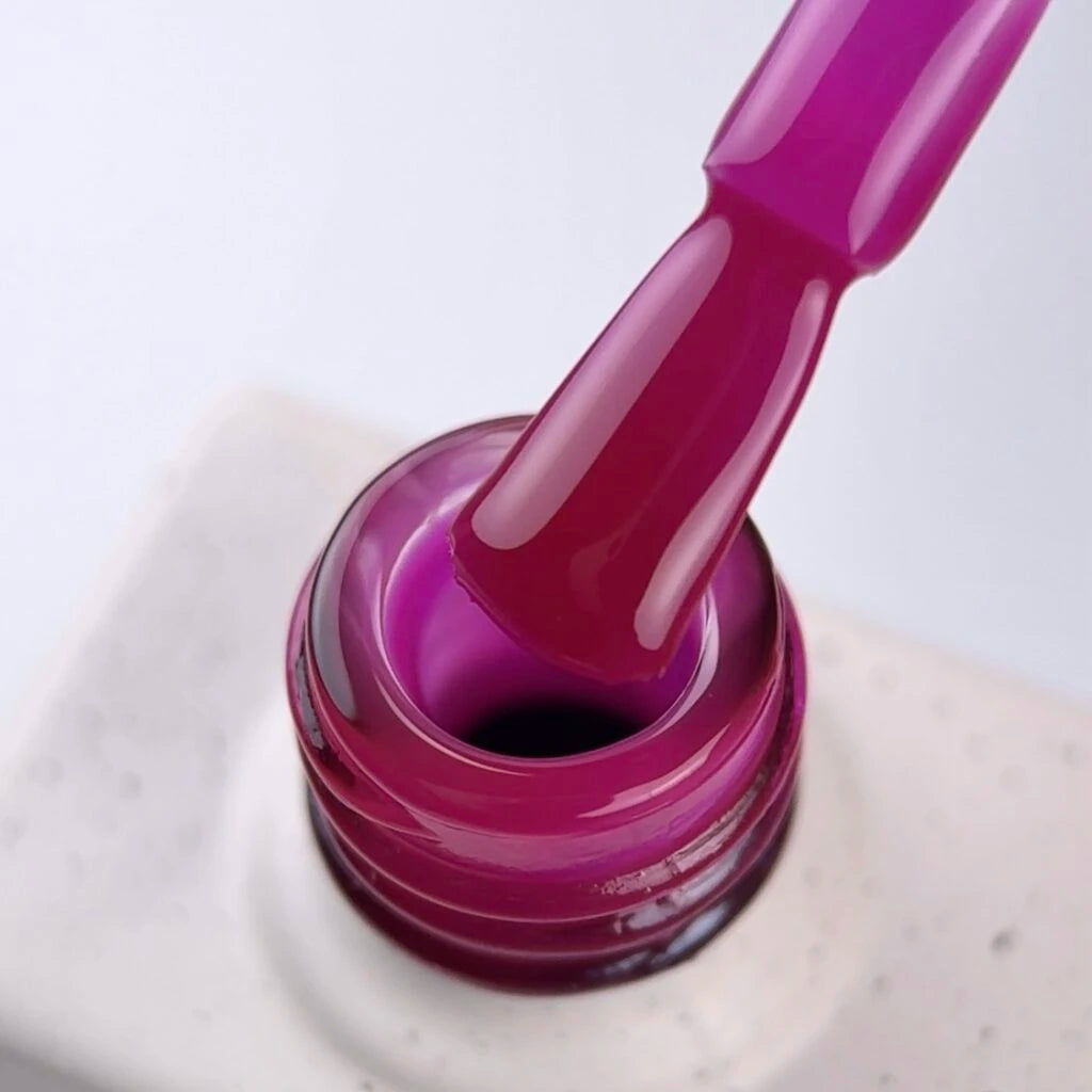 NAILSOFTHEDAY Gel Polish Vitrage 01 — esmalte en gel efecto vitral rosa intenso (frambuesa), 10 ml