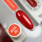 NAILSOFTHEDAY Color del Mes – Agosto 2025
Kalyna – rojo intenso de viburno con destellos rosas finos. Cubre perfectamente en una sola capa. 10 ml.