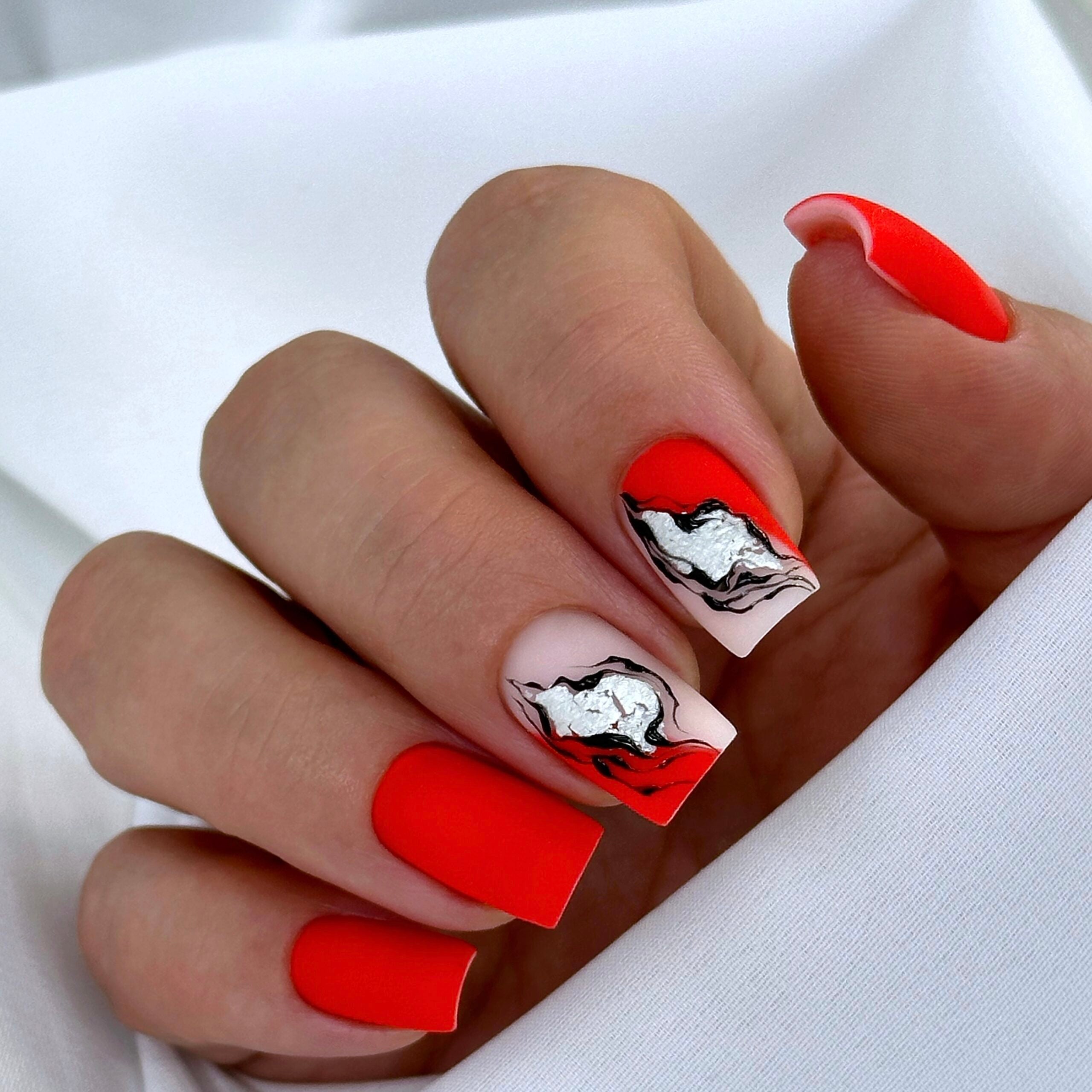 NAILSOFTHEDAY Premium gel paint Black no wipe - pintura en gel sin capa pegajosa, 5 ml