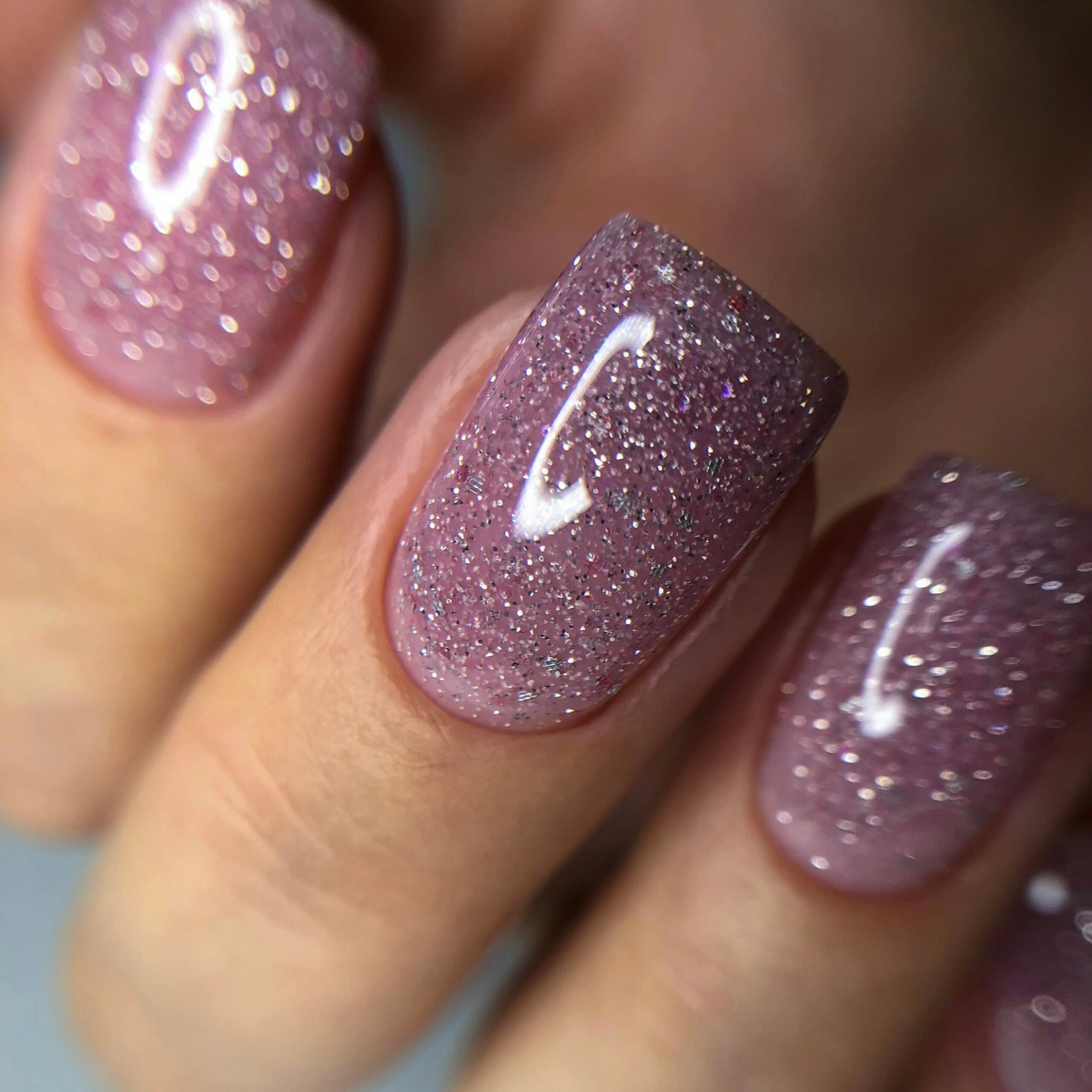 NAILSOFTHENIGHT Reflective base 06 - base reflectante de camuflaje con brillo (rosa suave), 10 ml