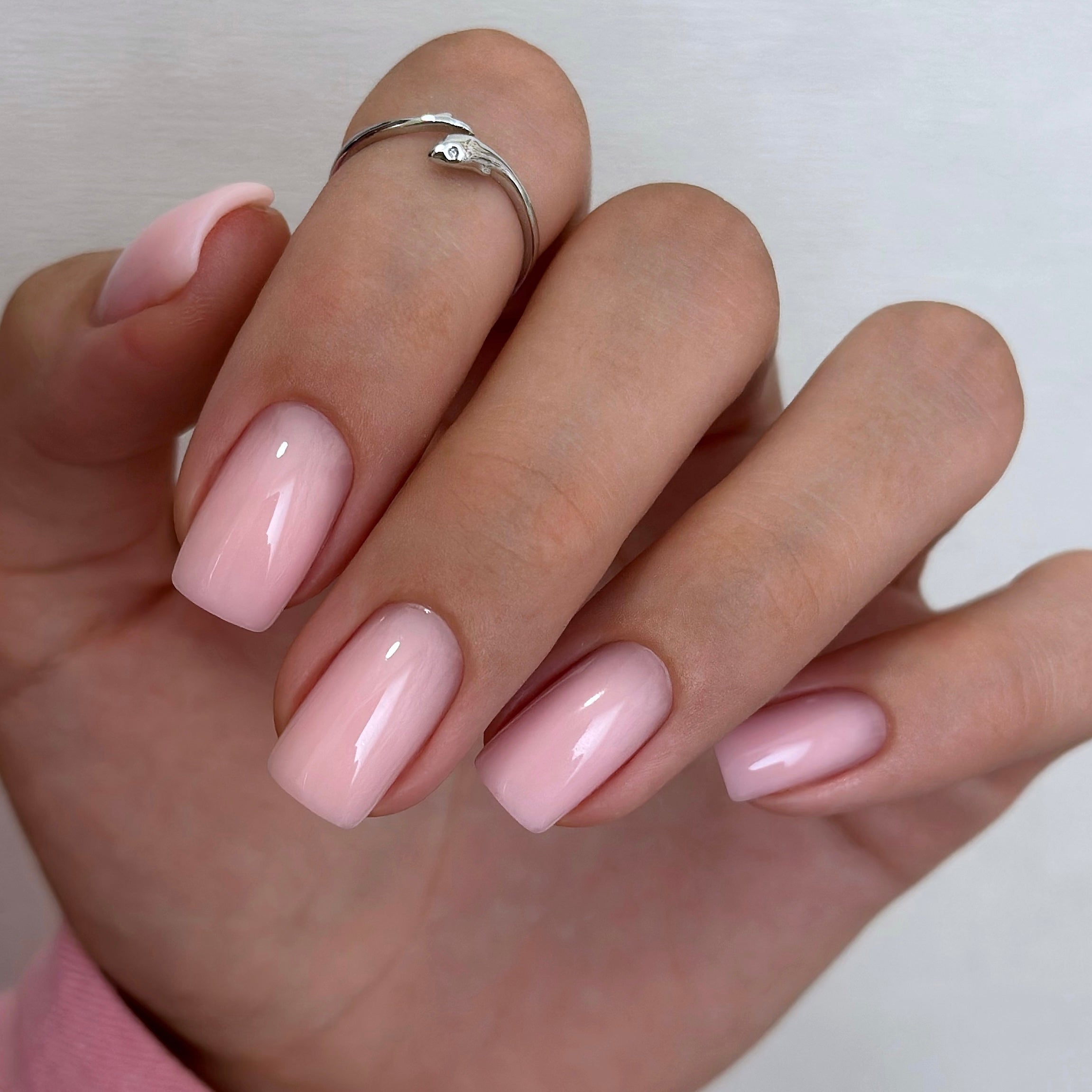 NAILSOFTHEDAY Bottle gel 02 – gel súper fuerte (rosa pálido), 10 ml