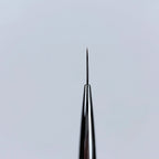 NAILSOFTHEDAY Professional Brush 2-in-1: Liner + Oval — pincel profesional metálico de doble cara con tapas, diseñado para trazos finos y para la aplicación de gel. Liner de 11 mm + óvalo plano de 11 mm.