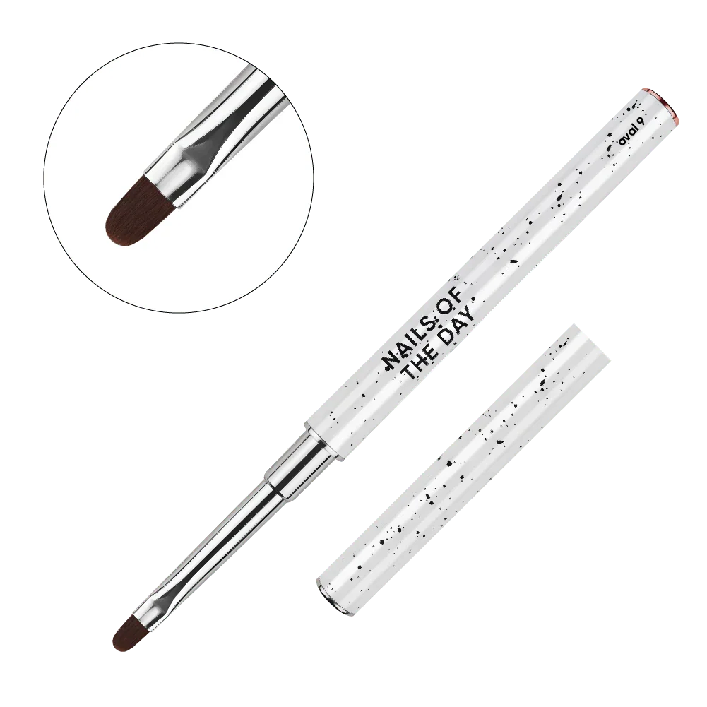 NAILSOFTHEDAY Professional Brush Oval — pincel profesional metálico con tapa, diseñado para la aplicación de gel, forma ovalada plana, 9 mm.