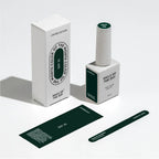 NAILSOFTHEDAY Color del Mes Septiembre 2025 Everroot - 
Un verde profundo e intenso con cobertura total en una sola capa, 10 ml.