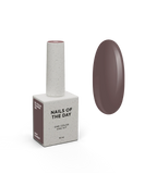 NAILSOFTHEDAY Gel Polish Talisman 056 — esmalte semipermanente marrón empolvado con cobertura en una sola capa, 10 ml
