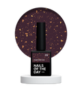 NAILSOFTHEDAY Malbec base potal 05 – fantástica base imitacion cristal con elementos dorados, 10 ml