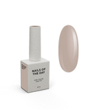 NAILSOFTHEDAY Let’s special Pantone2025/1 — esmalte semipermanente beige-marrón cálido, que cubre en una capa, 10 ml.