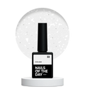 NAILSOFTHEDAY Potal base 33 — base semitransparente con destellos blancos y reflejos plateados finos, 10 ml.