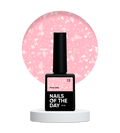 NAILSOFTHEDAY Potal base 13 – base rosa claro con elegante decoracion blanca, 10 ml
