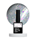 NAILSOFTHEDAY Potal base 17 – base lechosa suave con decoracion  holográfica y elegante, 10 ml