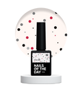 NAILSOFTHEDAY Potal base 32 — base lechosa con brillos negros y rojos, 10 ml