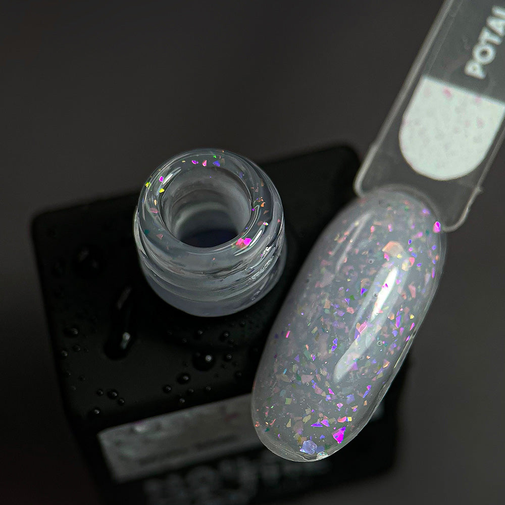NAILSOFTHEDAY Potal base 17 – base lechosa suave con decoracion  holográfica y elegante, 10 ml