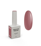 NAILSOFTHEDAY Let’s Special Roselle — esmalte semipermanente en un tono lila grisáceo, que cubre perfectamente en una sola capa, 10 ml.