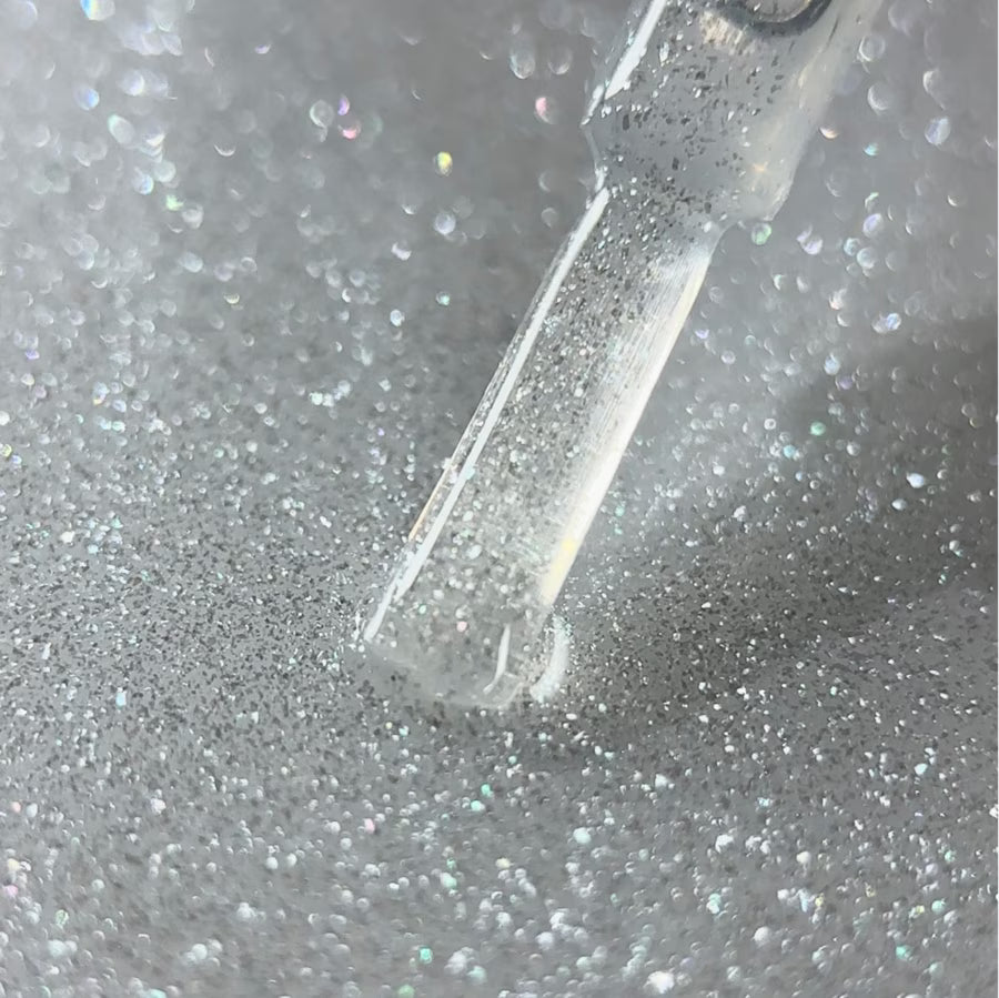 BIBLIOTEKA Top Coat sin capa pegajosa con filtro UV — Silver Glow, 10 ml